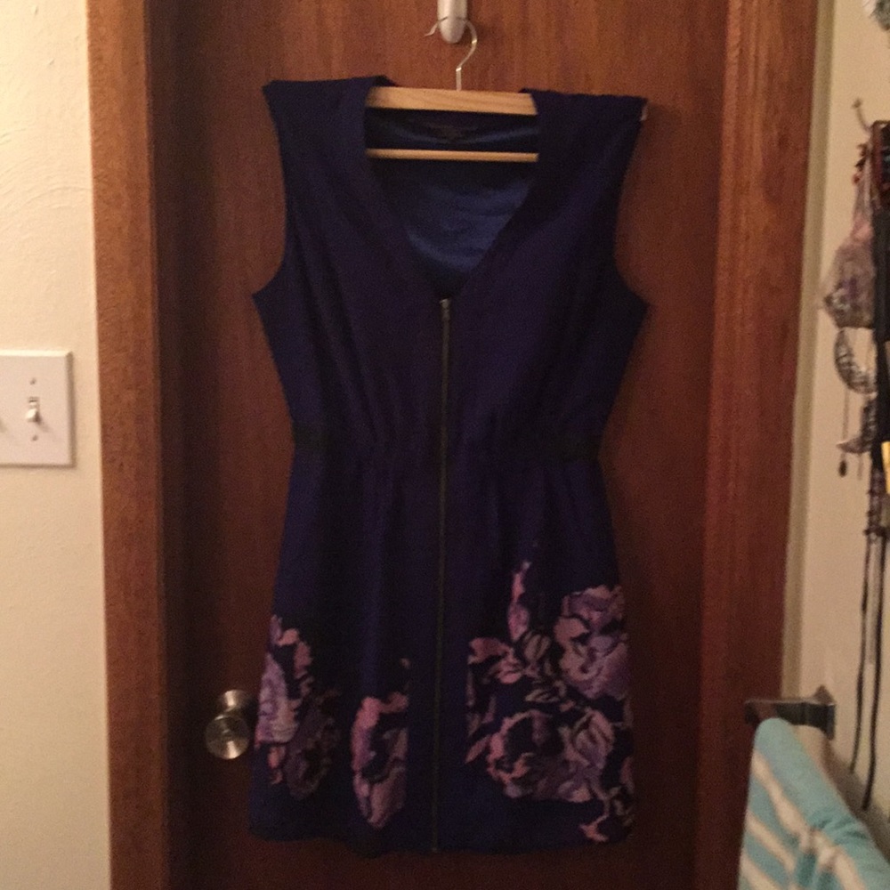 GUESS dress